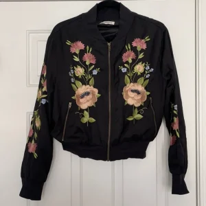 NCIS S16 E24 Haley Tju Floral Embroidered Bomber Jacket